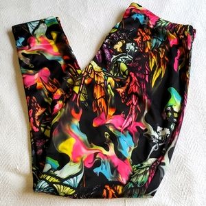Torrid Super Bright Scuba Leggings Size 1